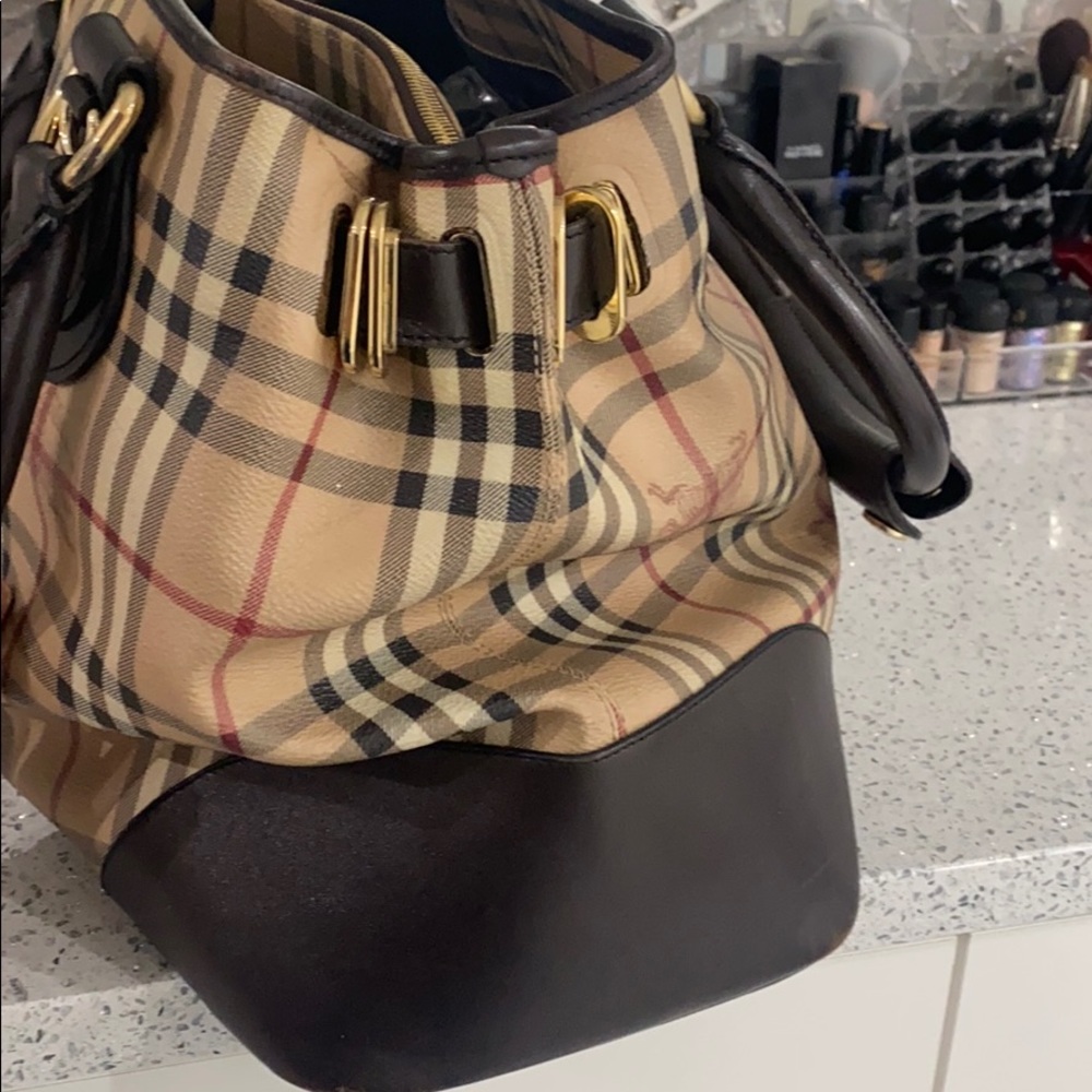 Handbag - Picture 2 of 3